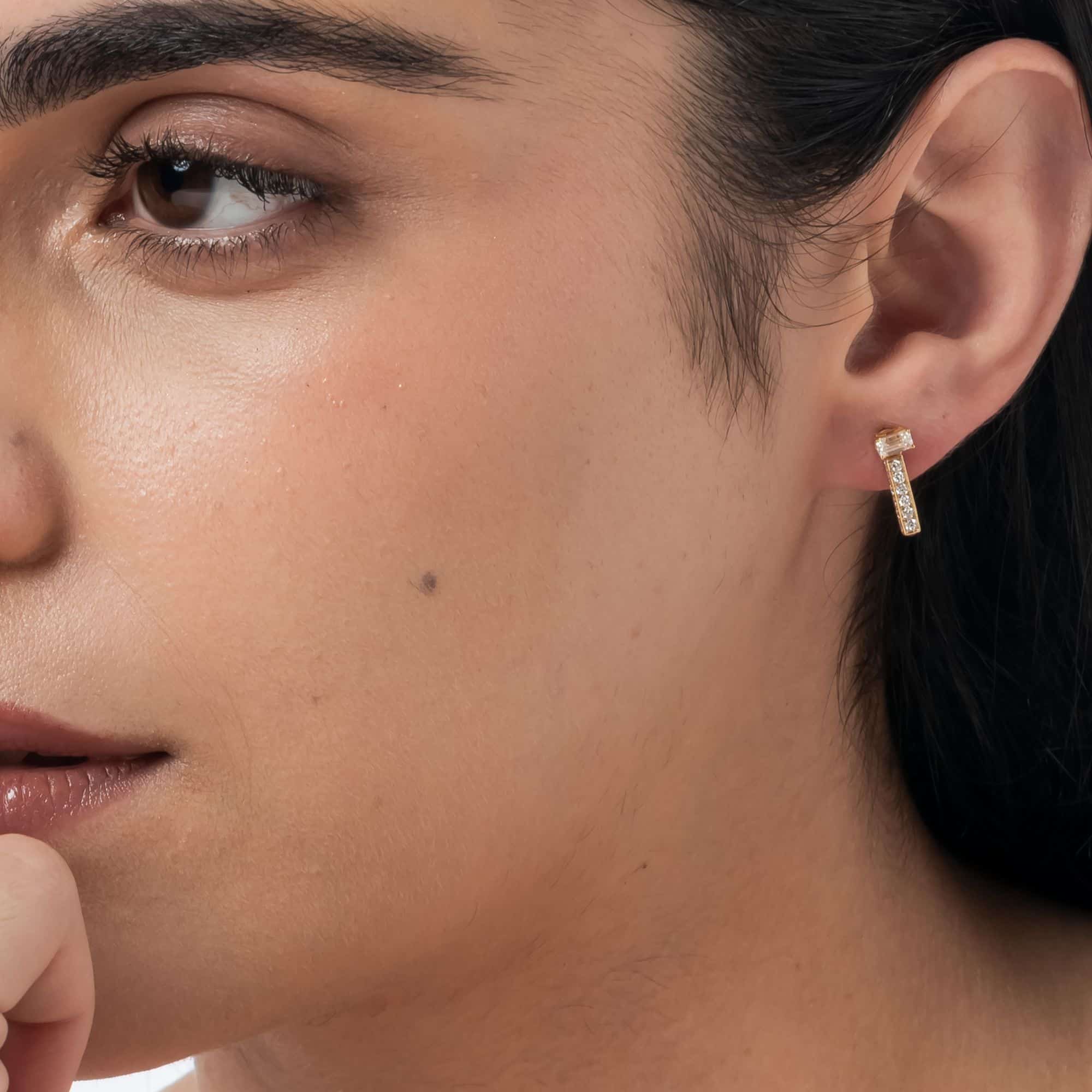 Vera Emerald Stud