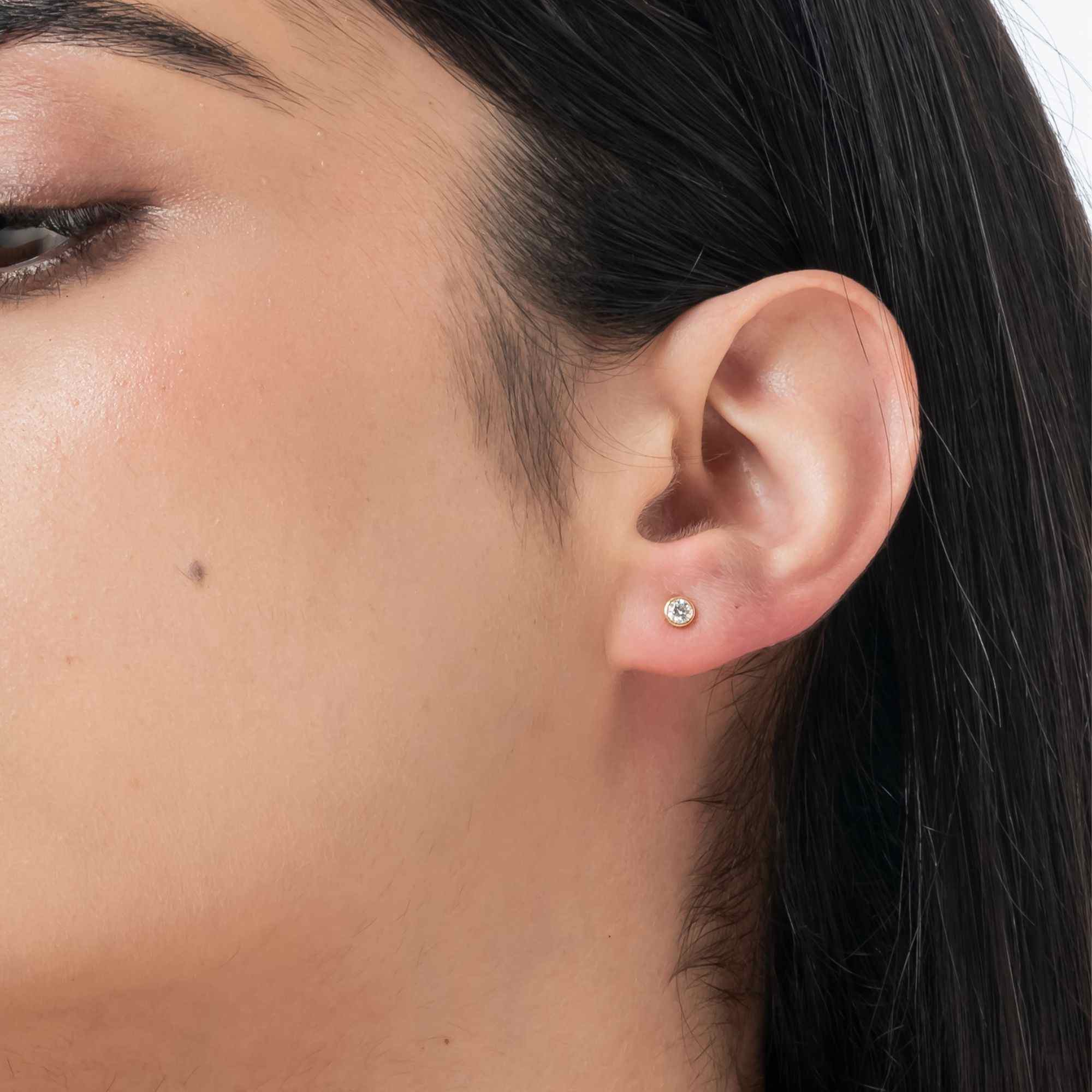 Iris Petite Round Stud