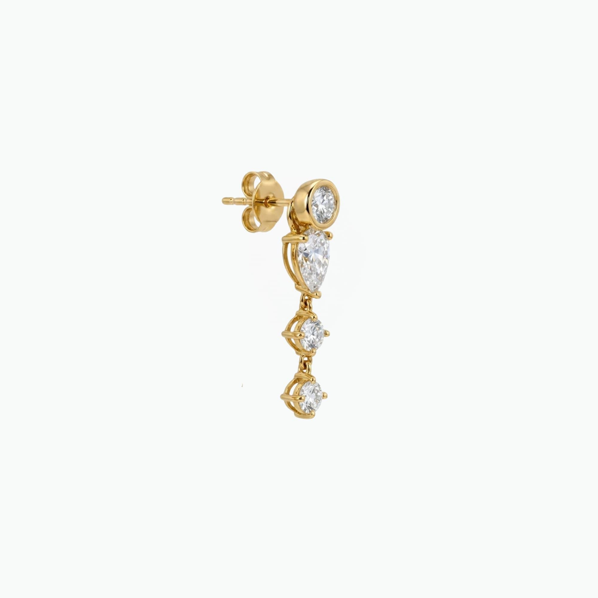 Iris Grande Round Stud